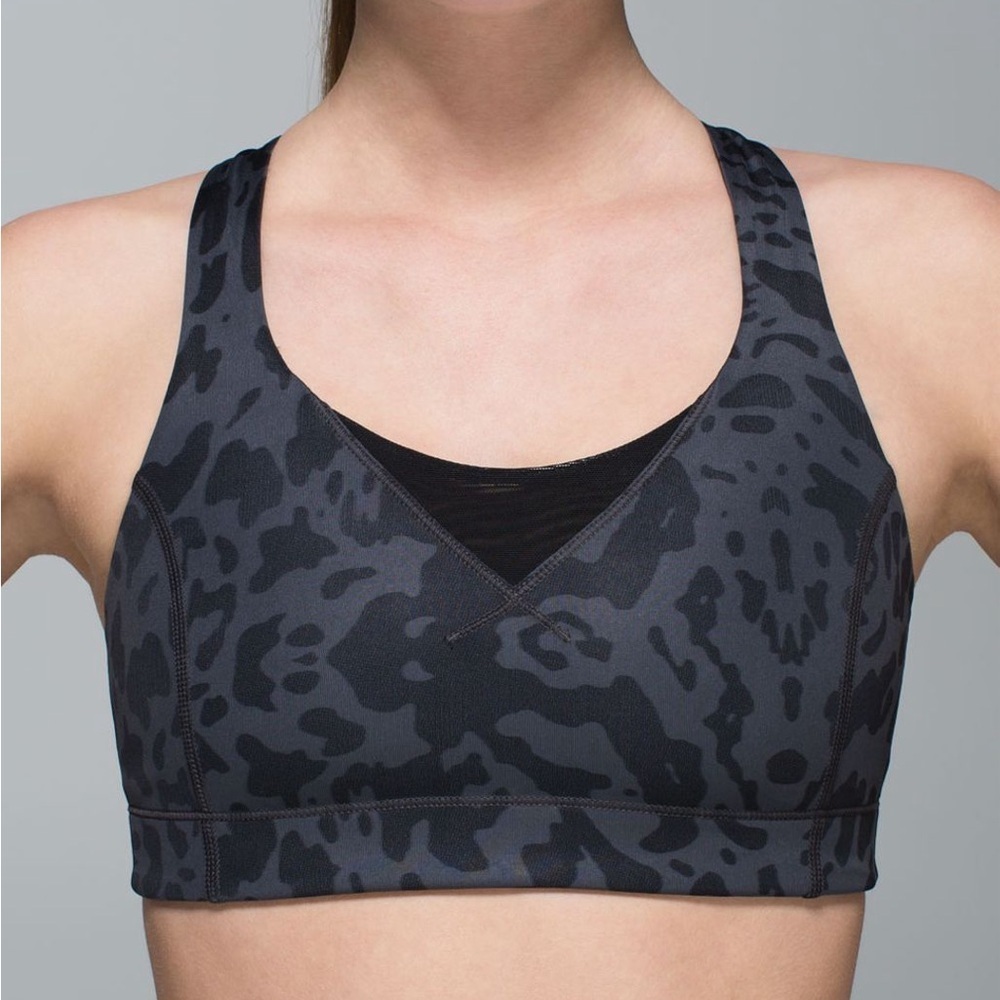 LULULEMON In a Flash Bra II Animal Swirl Deep Coal Light Black Gray Leopard 6